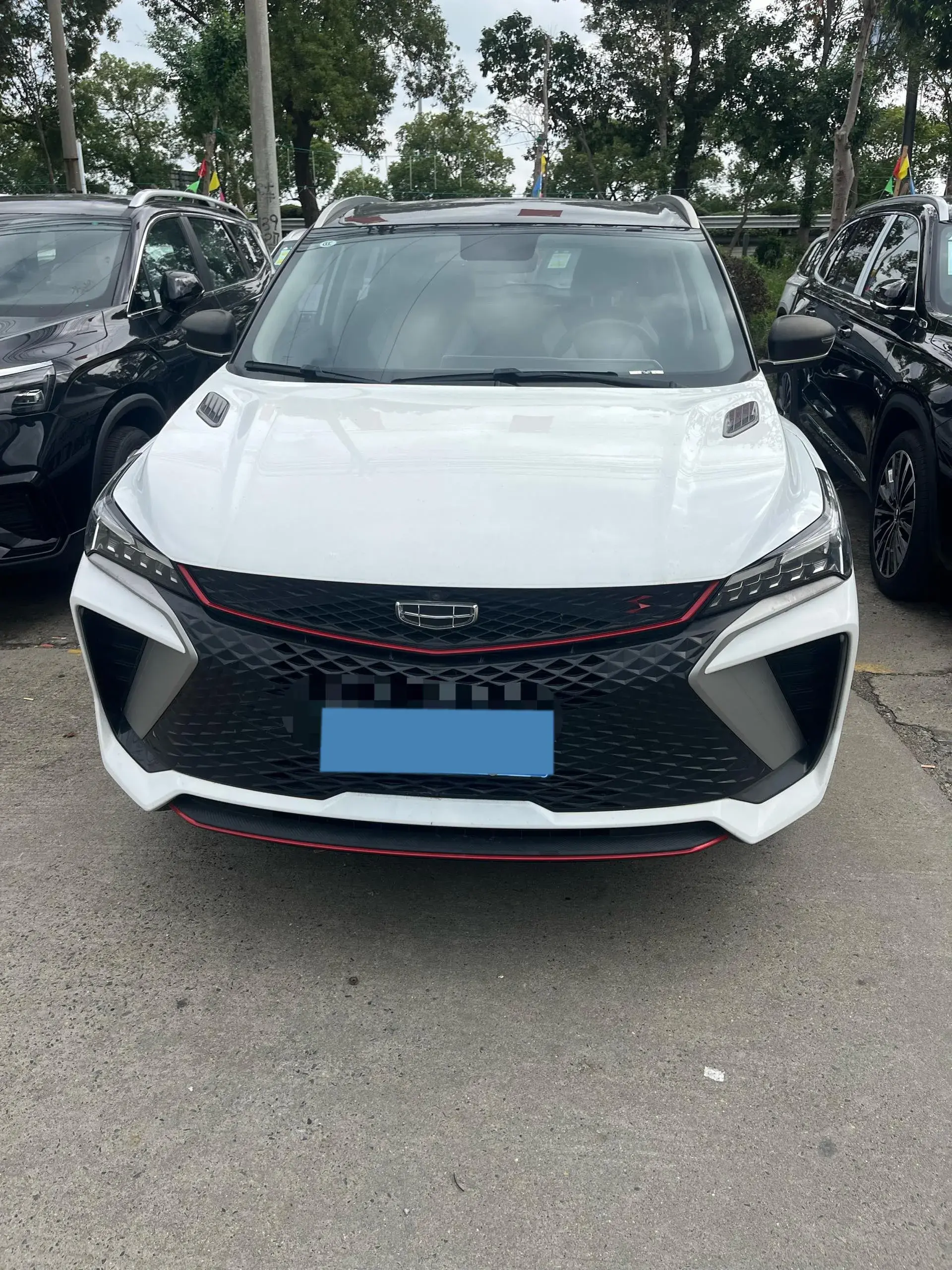 2022 GEELY COOLRAY thumbnail 2