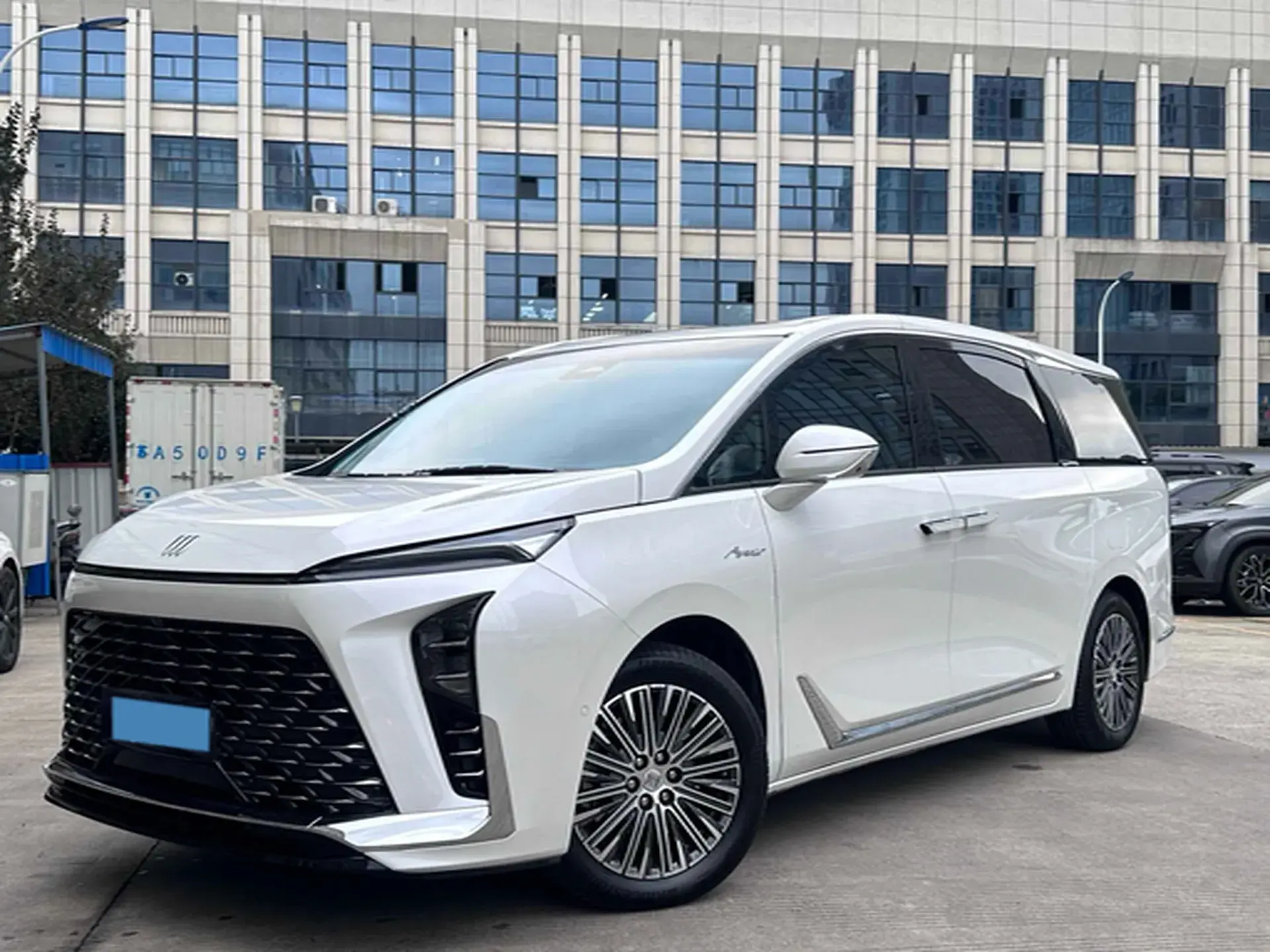 2024 BUICK GL8 view 1