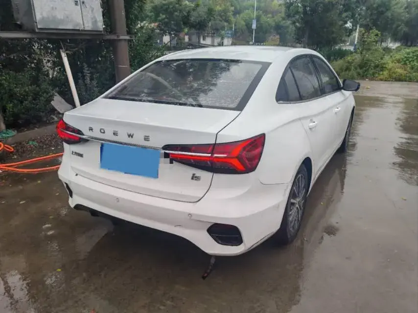 2021 ROEWE I5 thumbnail 3