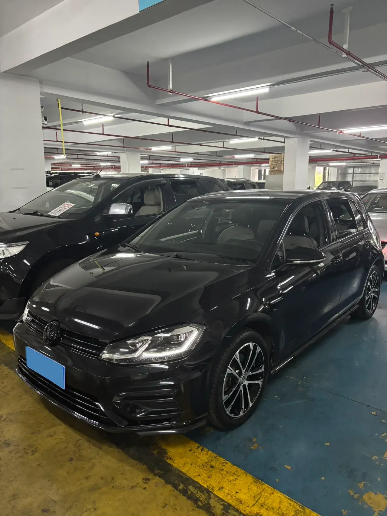 2019 VOLKSWAGEN GOLF view 1