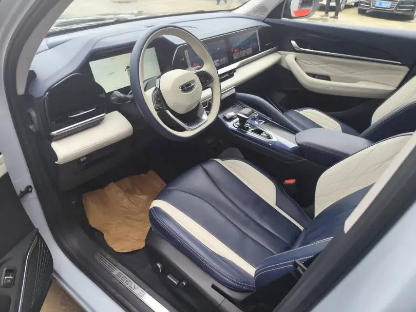 2022 GEELY MONJARO thumbnail 3