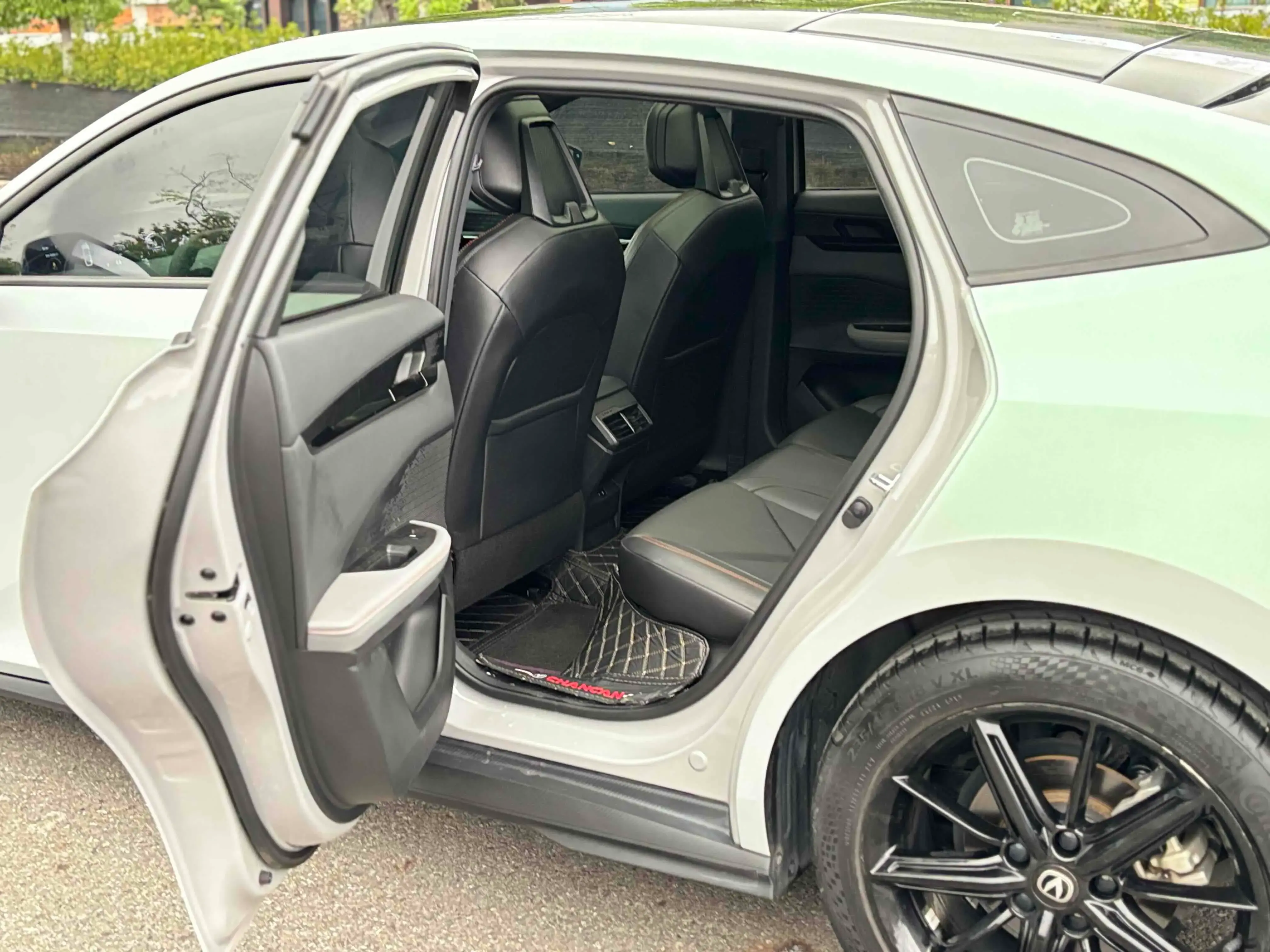 2022 CHANGAN UNI-V thumbnail 3