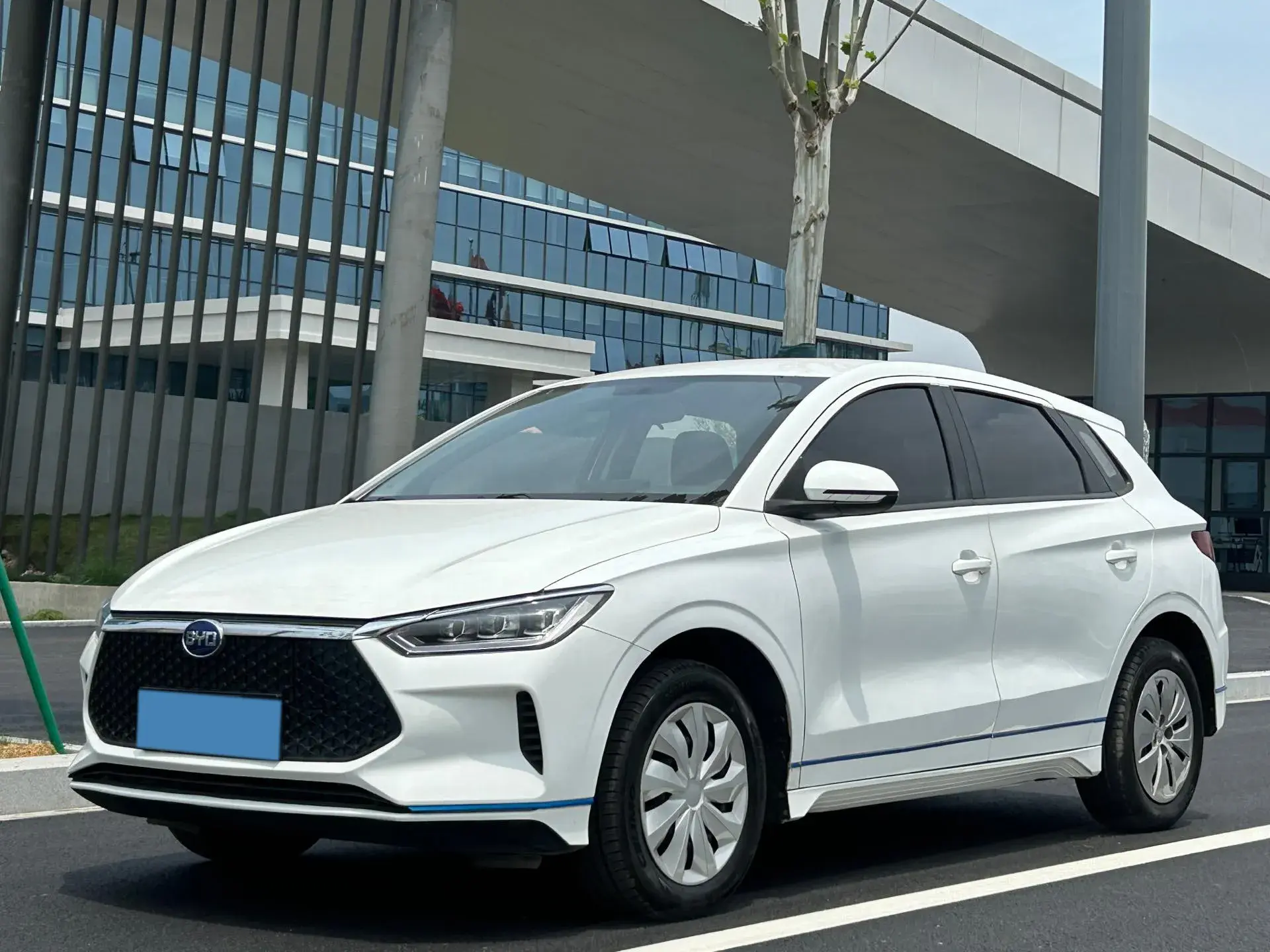 2019 BYD E2 view 1
