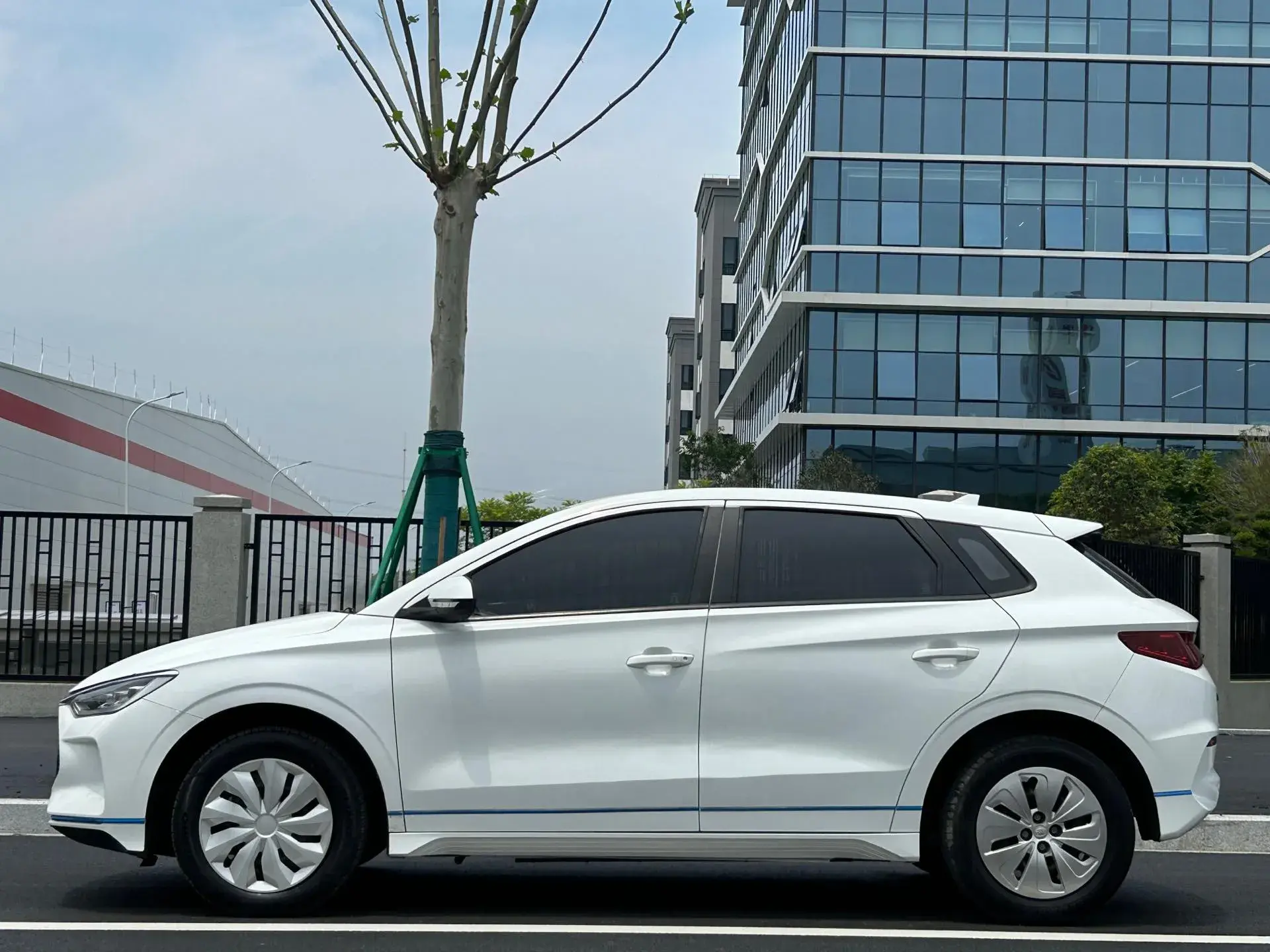 2019 BYD E2 thumbnail 2