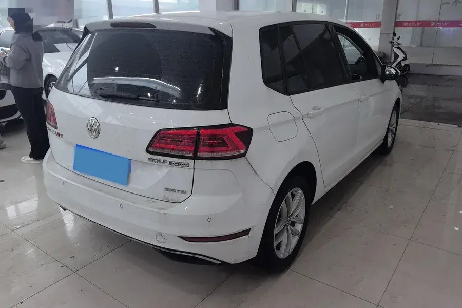 2019 VOLKSWAGEN GOLF thumbnail 2