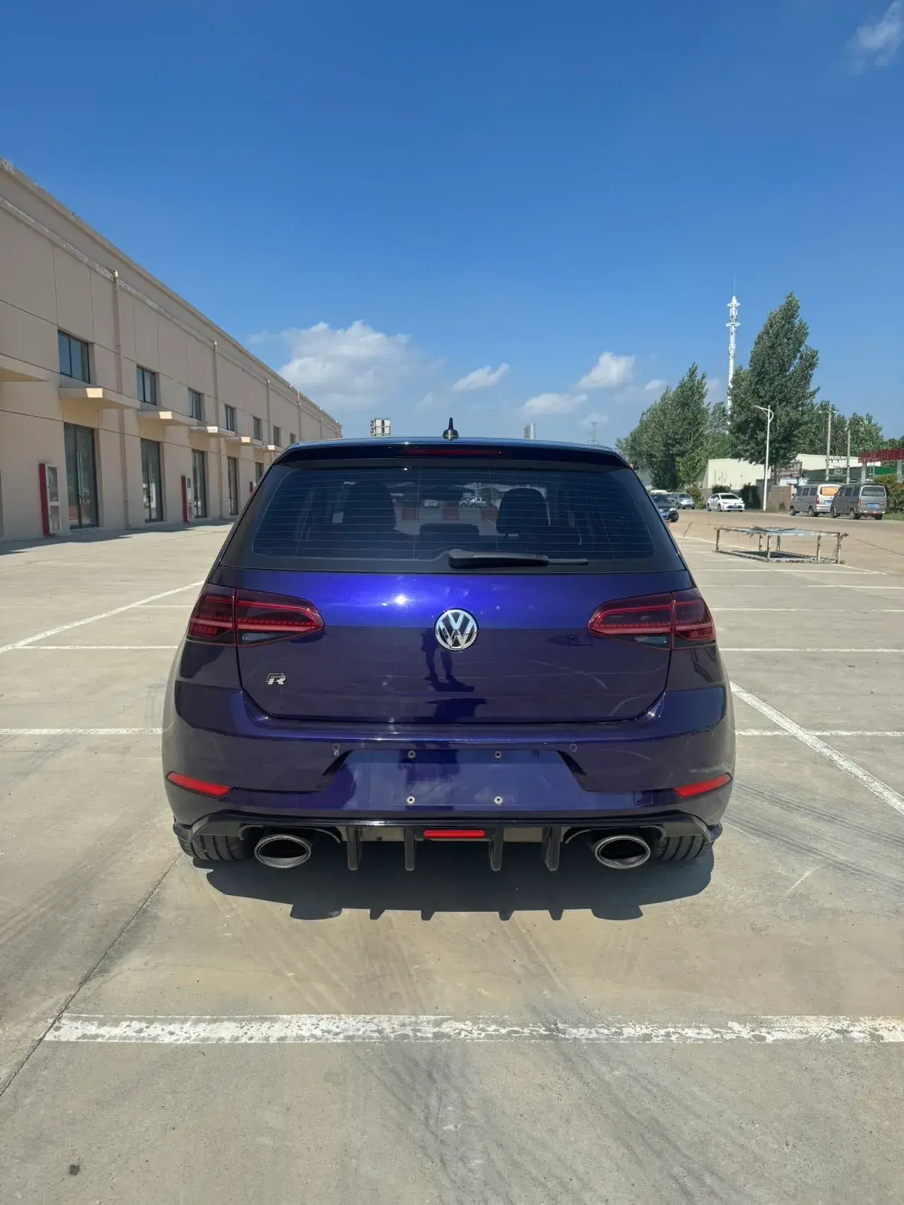 2020 VOLKSWAGEN GOLF thumbnail 4