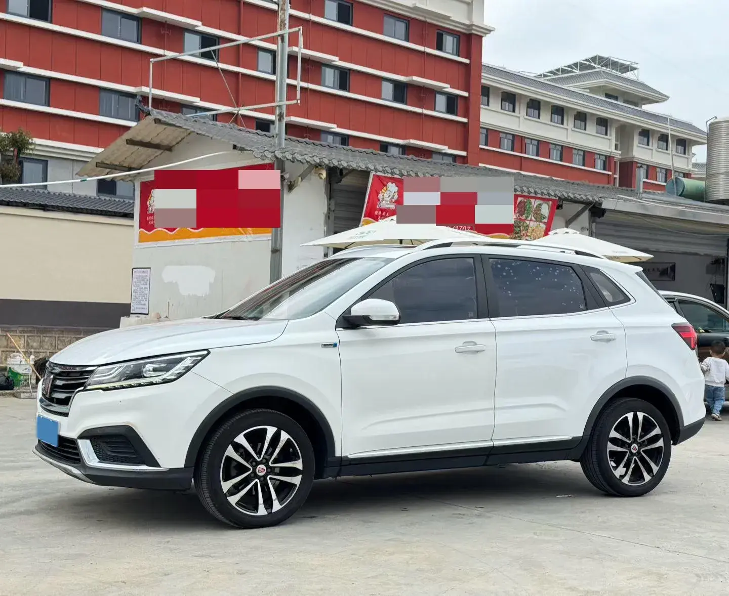 2020 ROEWE RX3 view 1