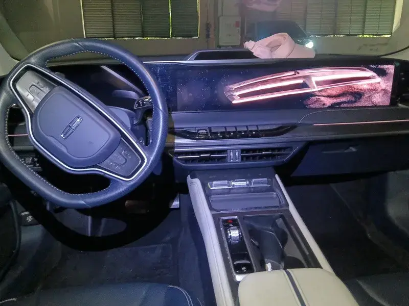 2022 LINCOLN Z thumbnail 3