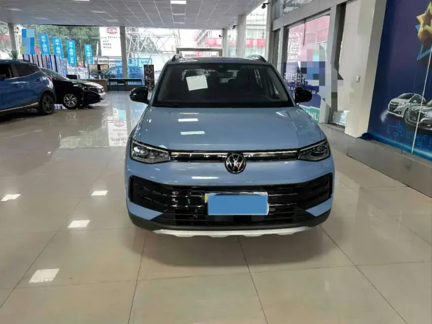 2025 VOLKSWAGEN THARU thumbnail 2