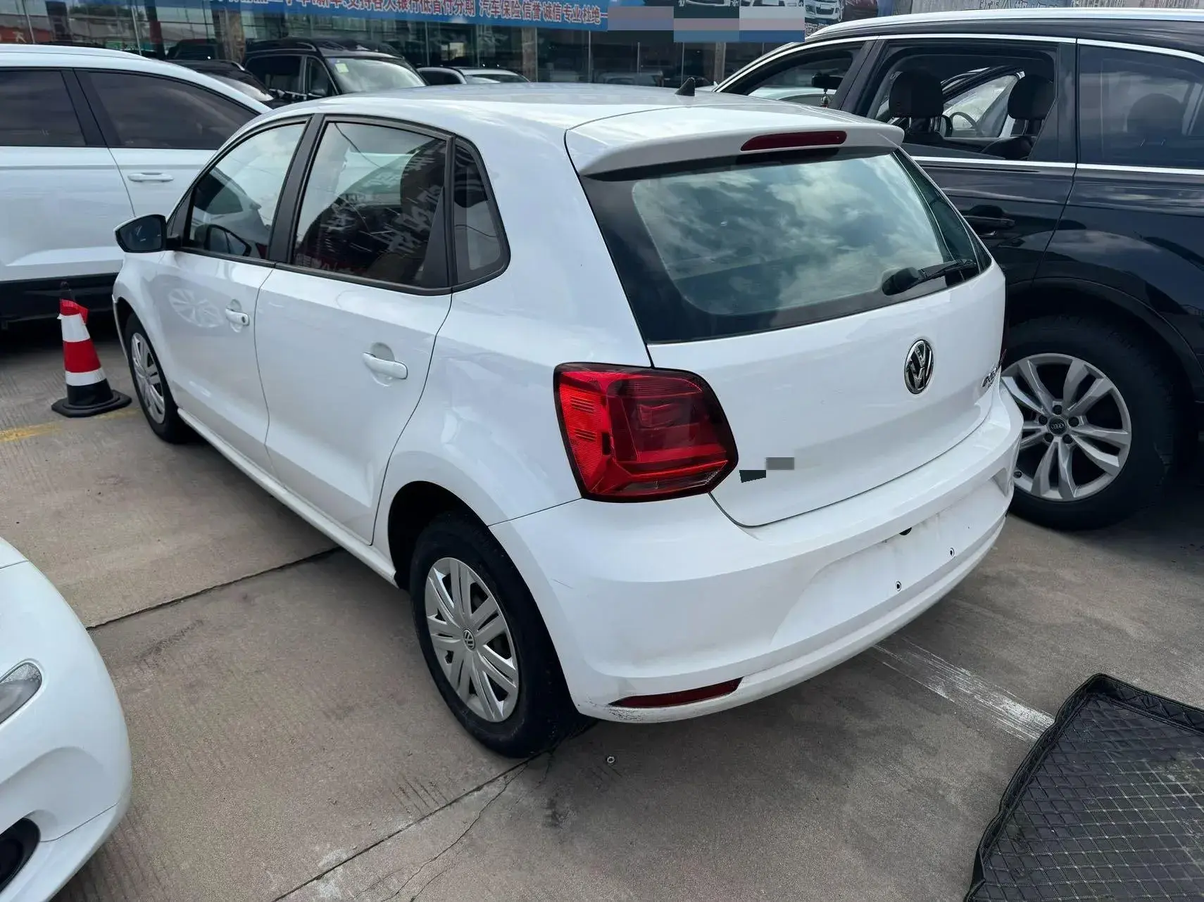 2018 VOLKSWAGEN POLO thumbnail 3