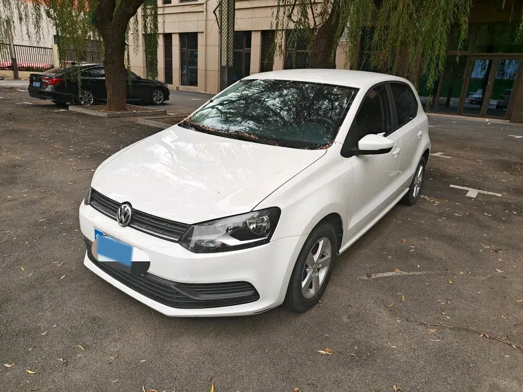 2018 VOLKSWAGEN POLO view 1
