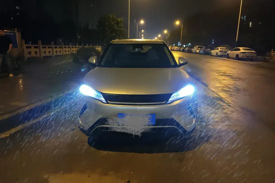 2024 BYD YUANUP thumbnail 3