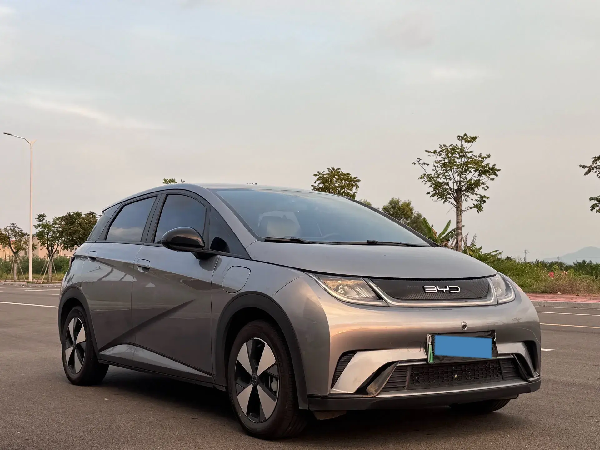 2023 BYD DOLPHIN thumbnail 3