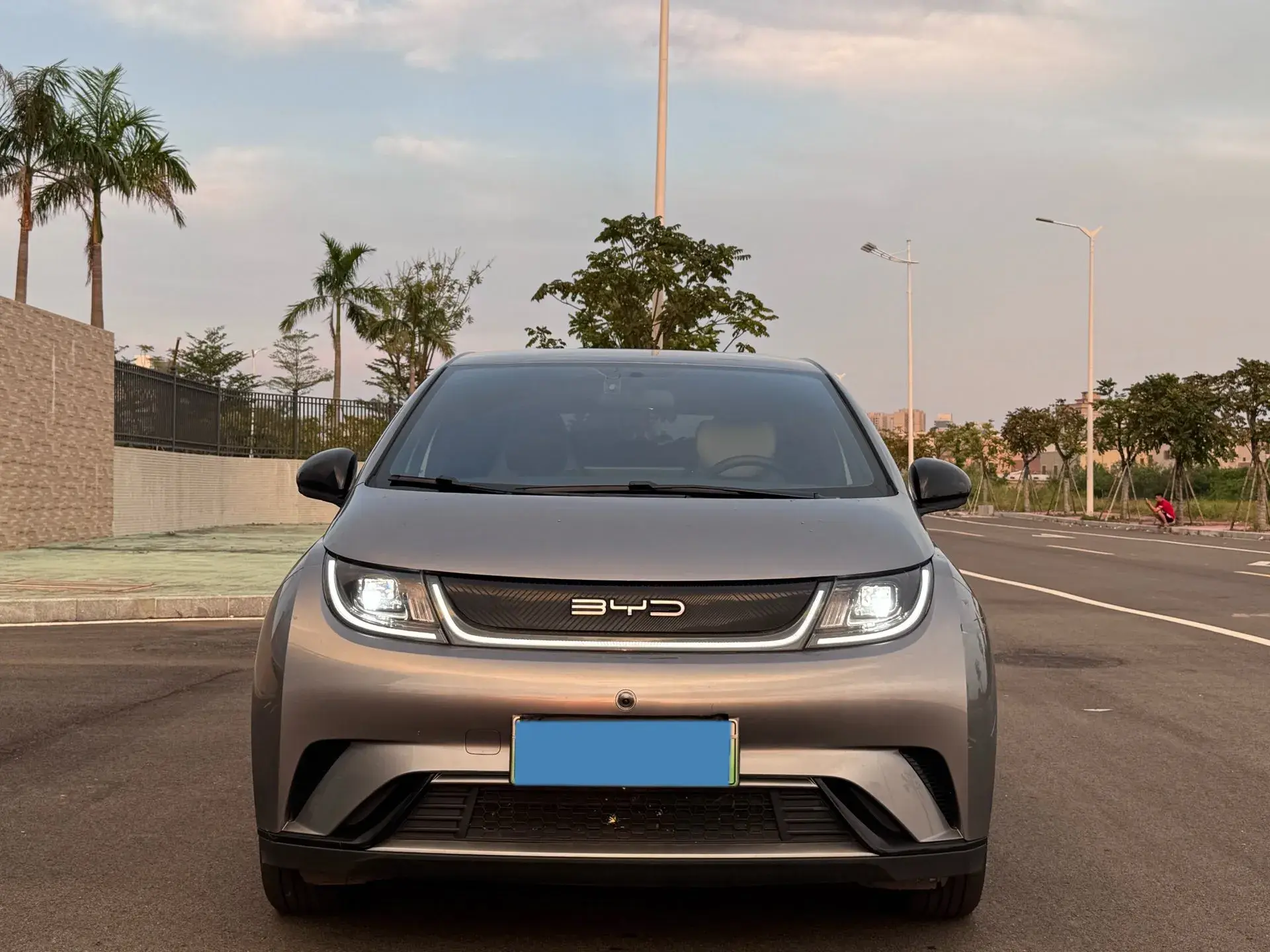 2023 BYD DOLPHIN thumbnail 2