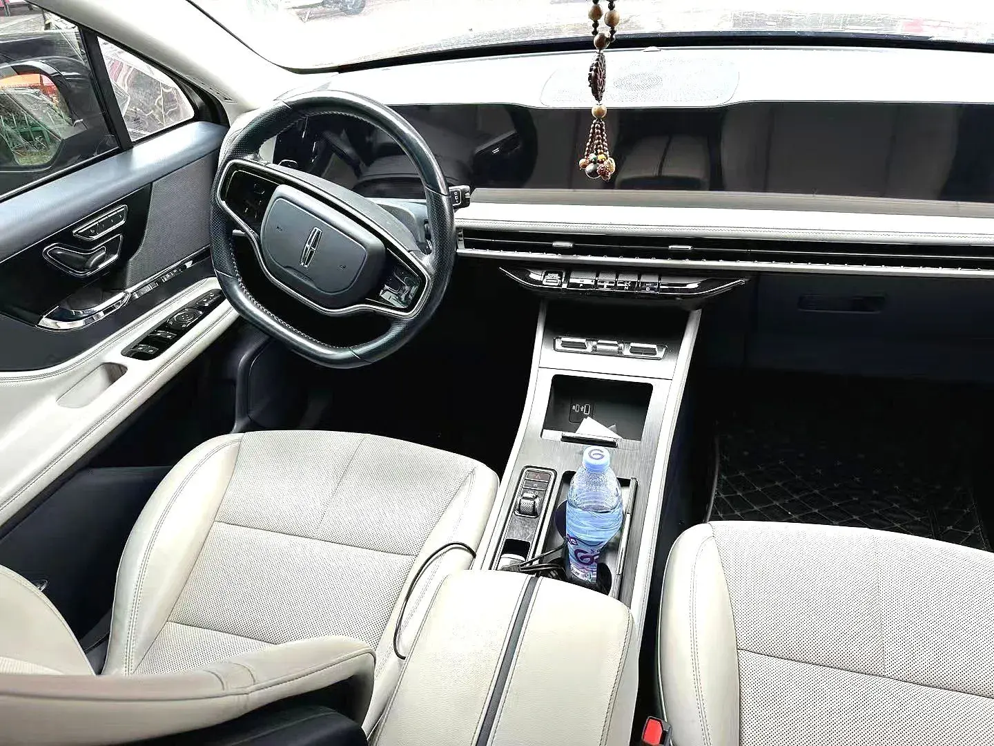 2023 LINCOLN CORSAIR thumbnail 4