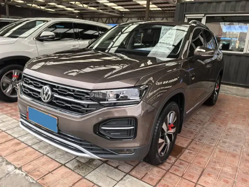 2019 VOLKSWAGEN TAYRON view 1