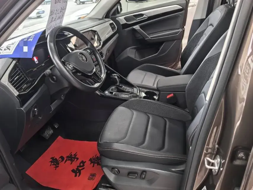 2019 VOLKSWAGEN TAYRON thumbnail 4