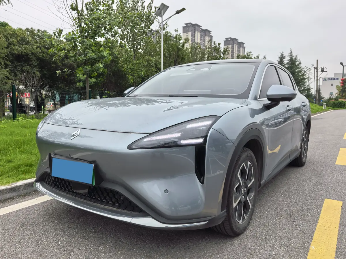 2024 BaoJun Cloud Sea BEV 69.2KWH