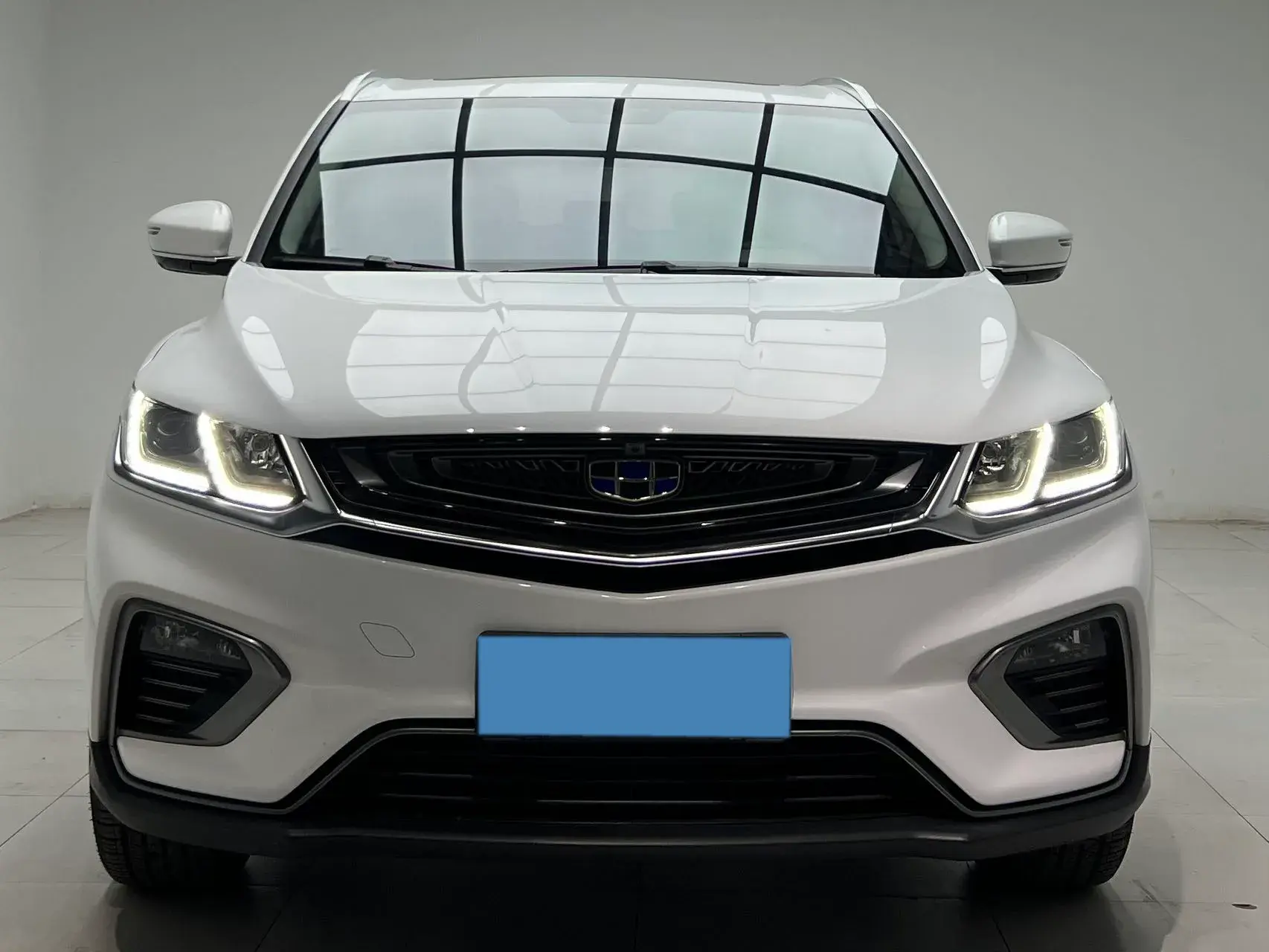 2019 GEELY COOLRAY thumbnail 2