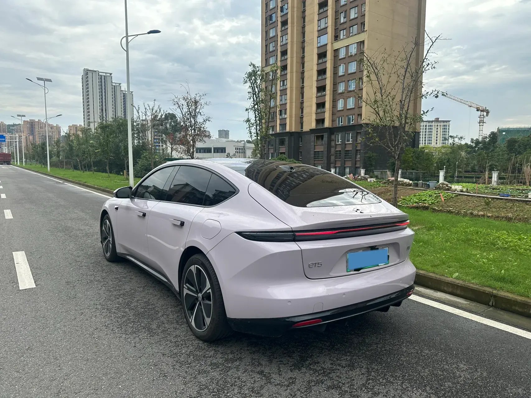 2025 NIO ET5 thumbnail 3