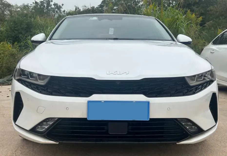 2021 KIA K5 thumbnail 2