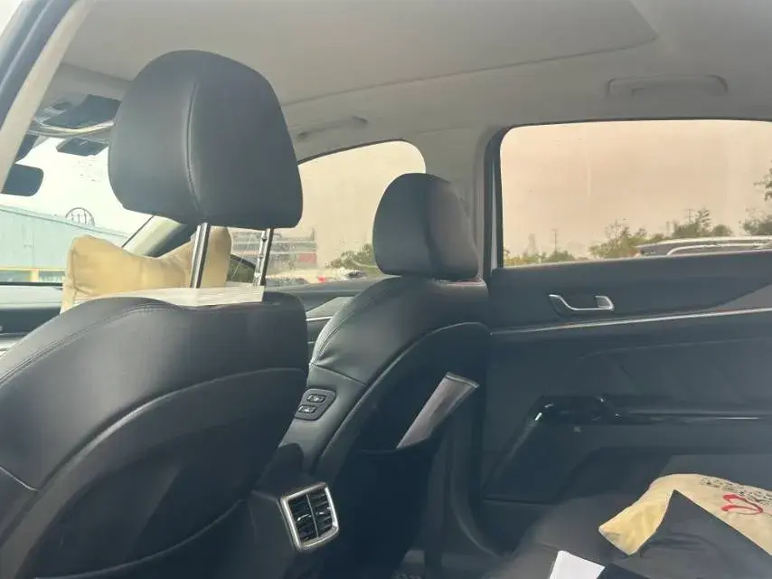 2021 KIA K5 thumbnail 4