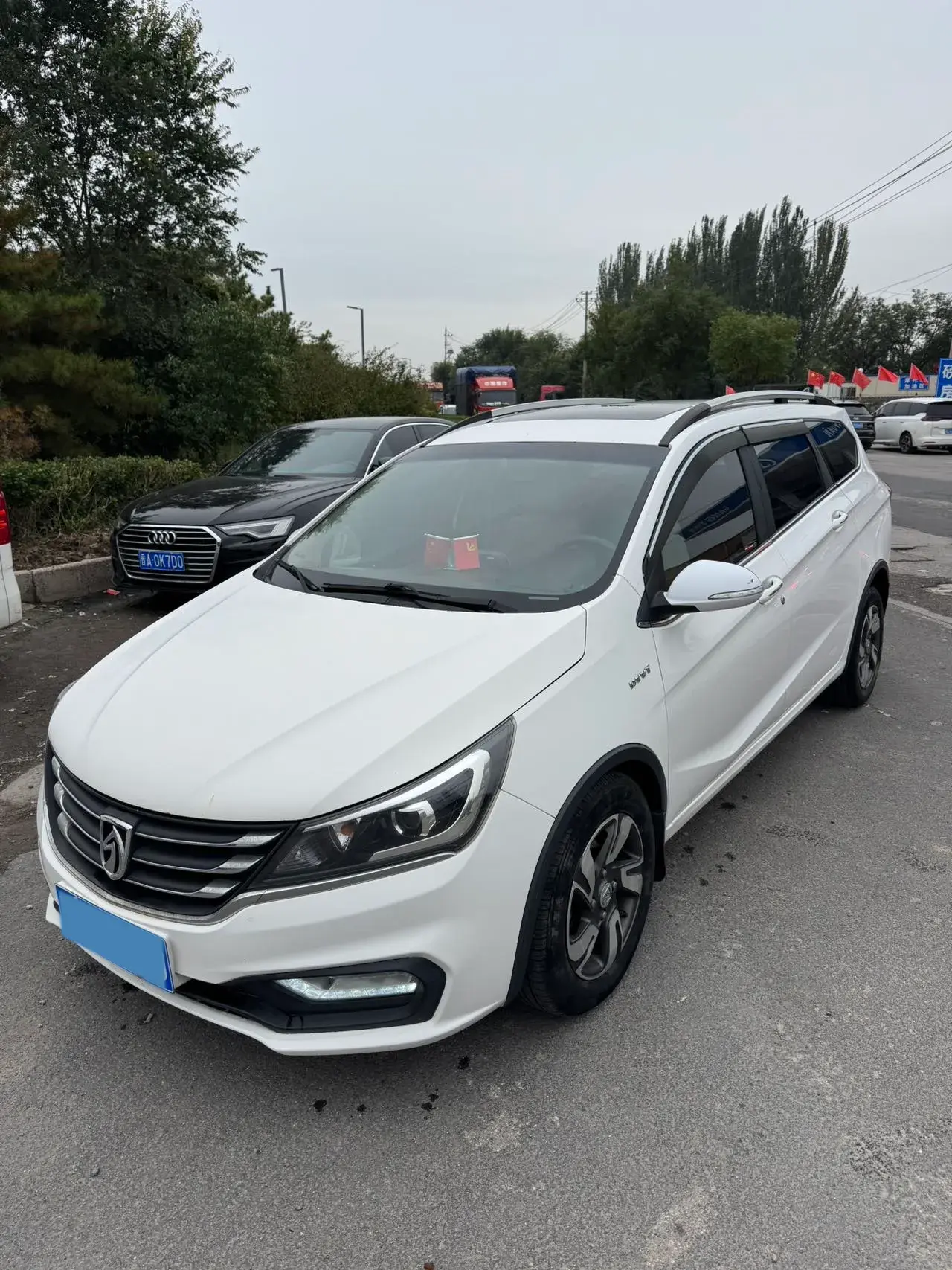 2017 BAOJUN 310W view 1