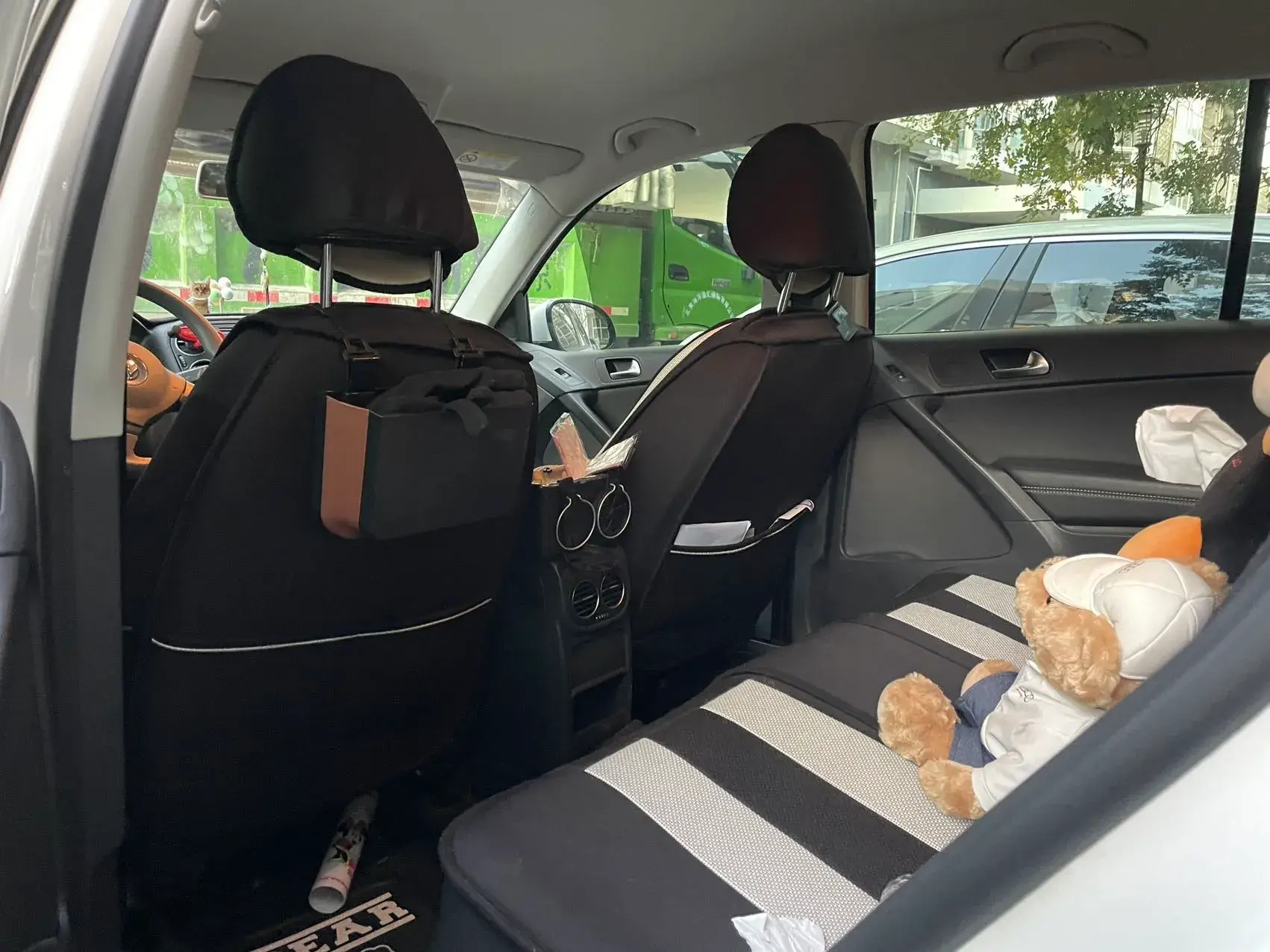 2016 VOLKSWAGEN TIGUAN thumbnail 4