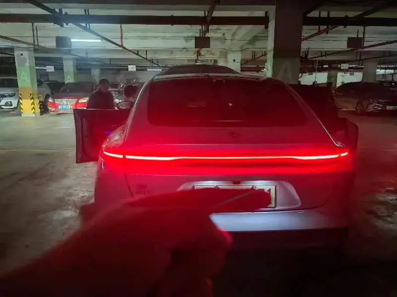 2022 NIO ET5 thumbnail 3