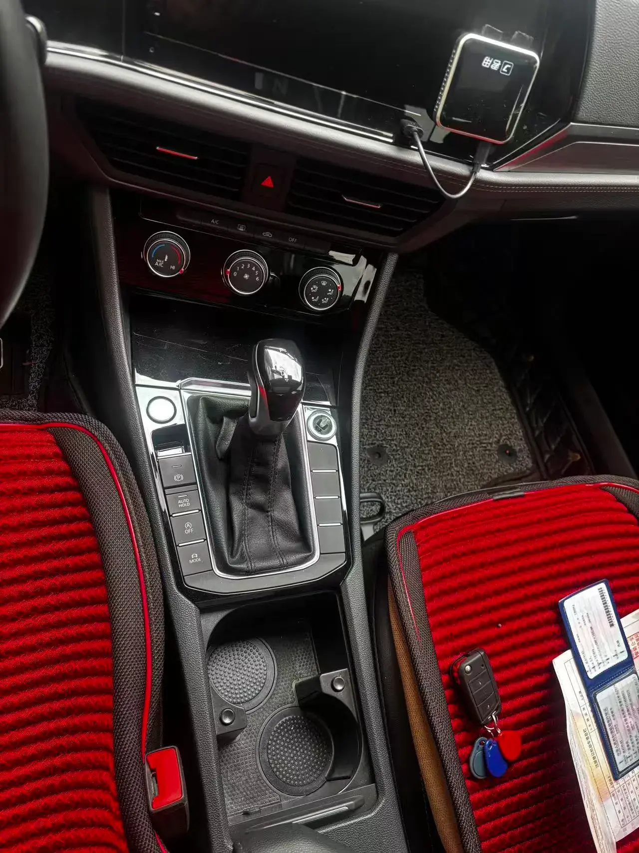 2020 VOLKSWAGEN SAGITAR thumbnail 3