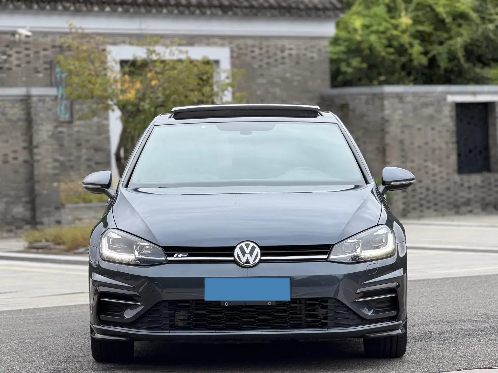 2018 VOLKSWAGEN GOLF thumbnail 2