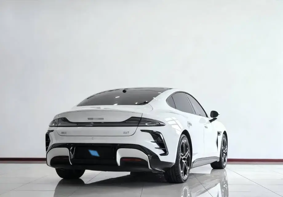 2024 MI SU7 thumbnail 4