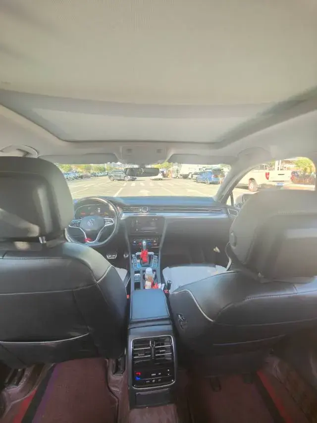 2023 VOLKSWAGEN MAGOTAN thumbnail 3