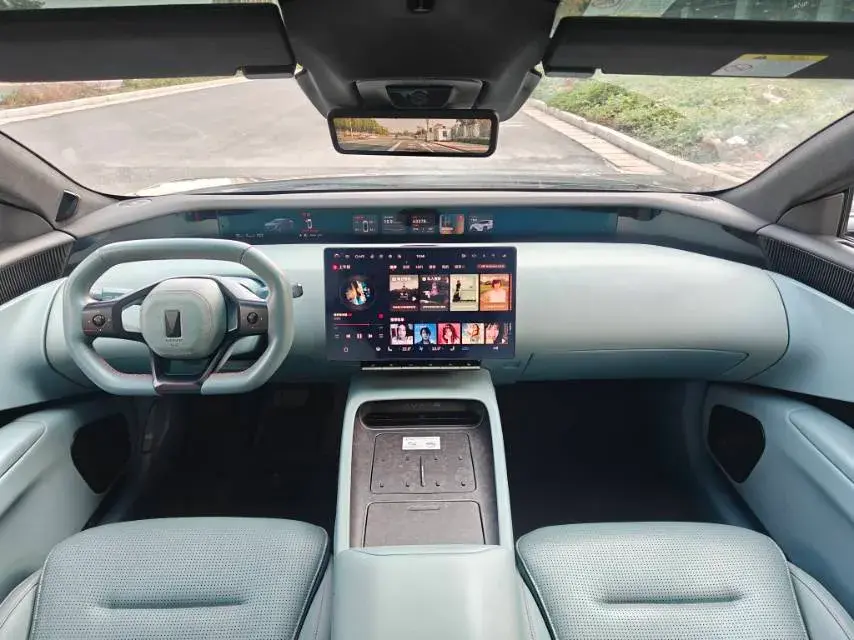 2023 AVATR 12 thumbnail 4