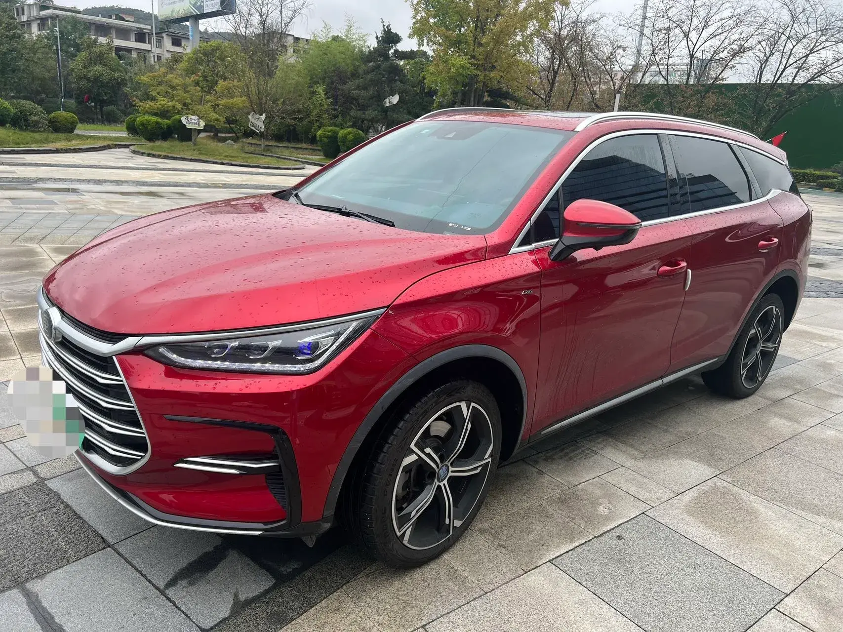 2021 BYD TANG view 1