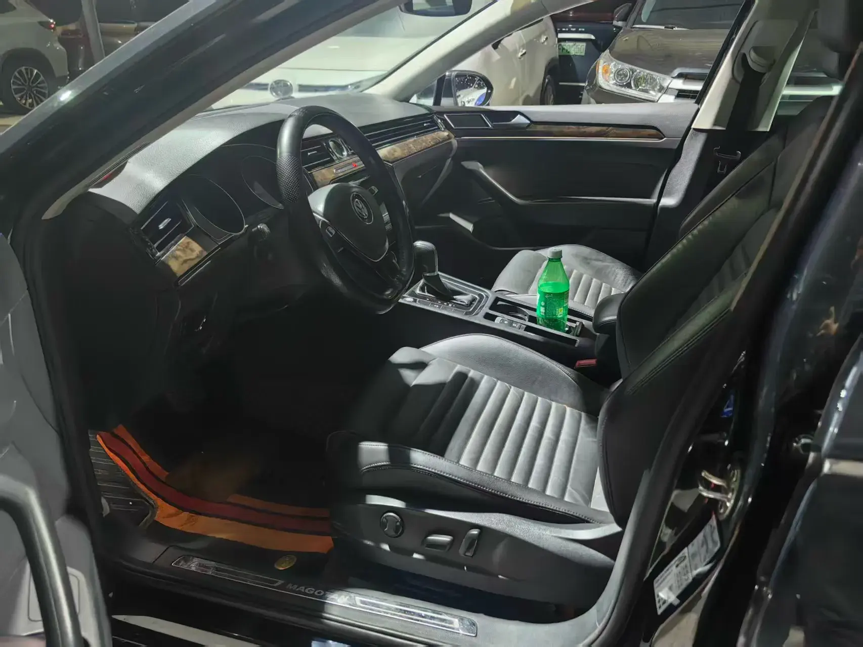 2018 VOLKSWAGEN MAGOTAN thumbnail 2