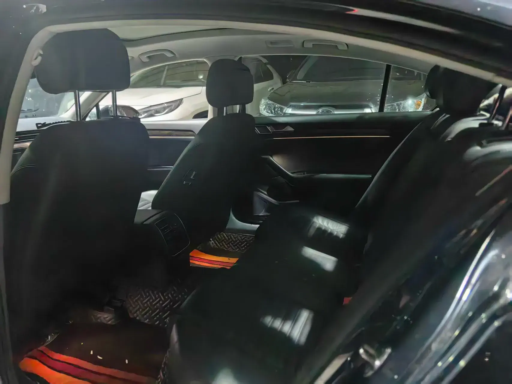 2018 VOLKSWAGEN MAGOTAN thumbnail 3