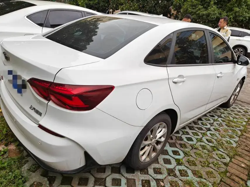 2023 CHEVROLET MONZA thumbnail 4