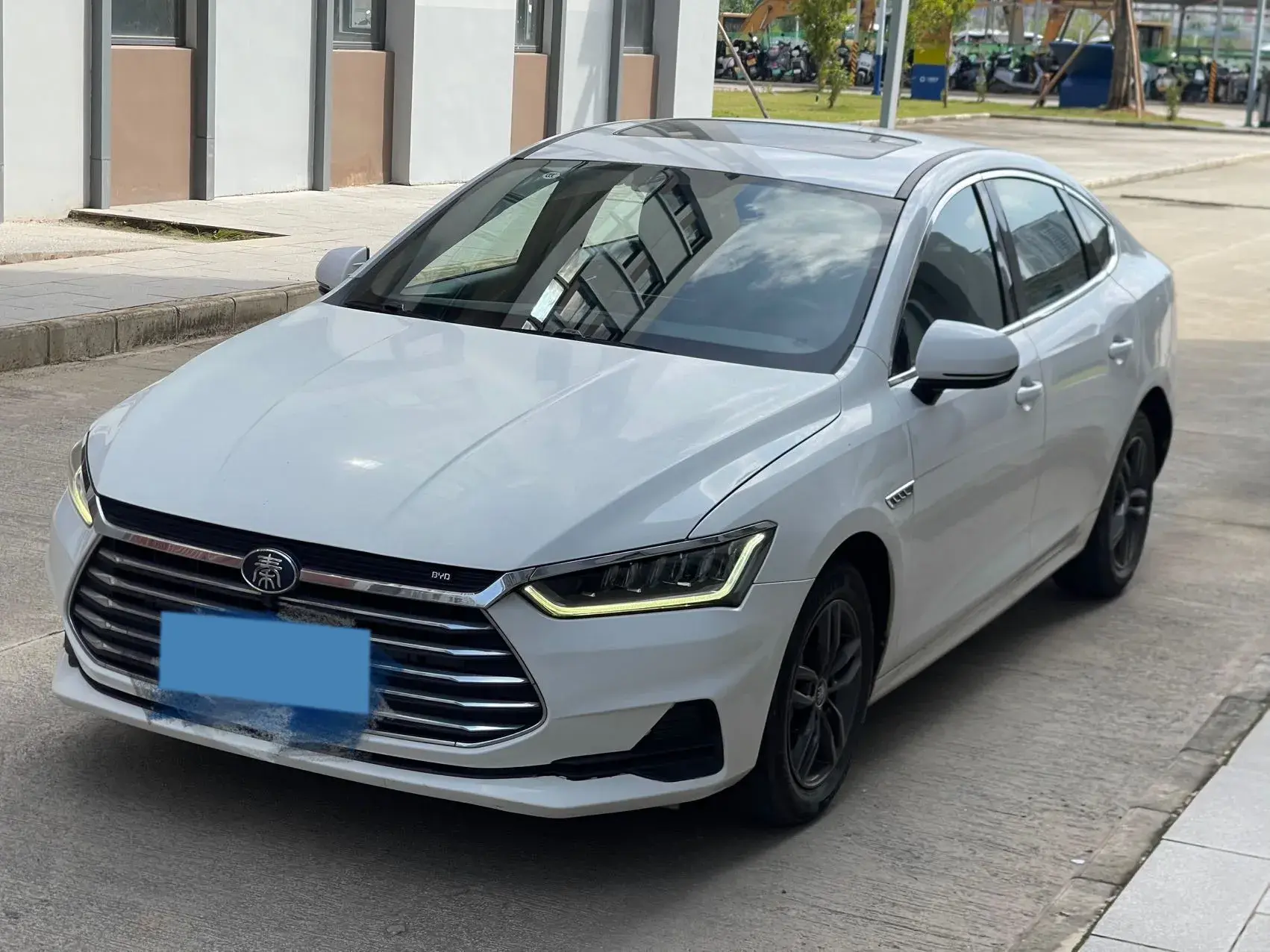 2019 BYD QIN view 1