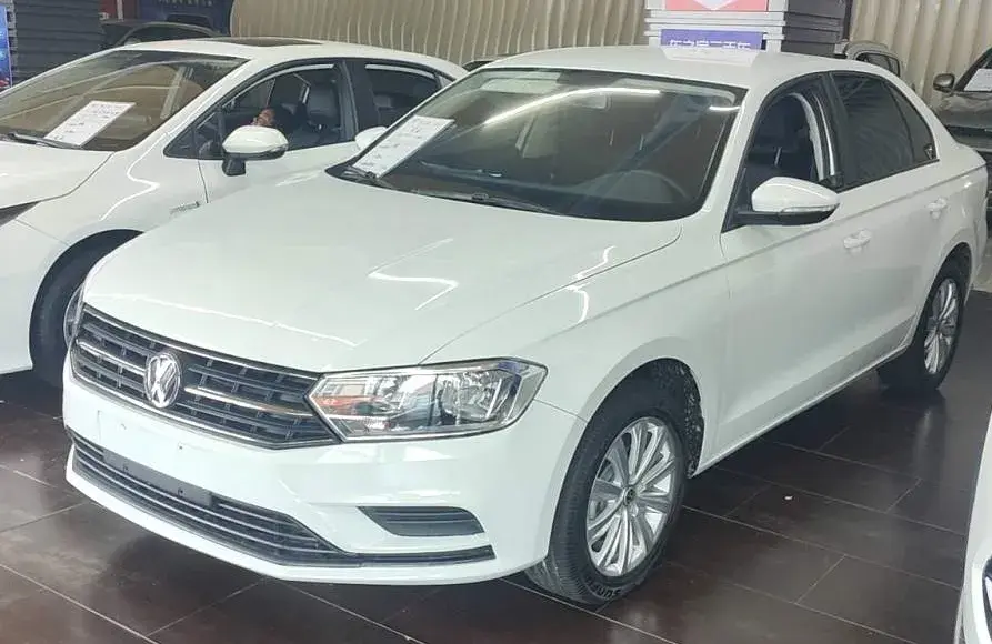 2019 VOLKSWAGEN BORA view 1