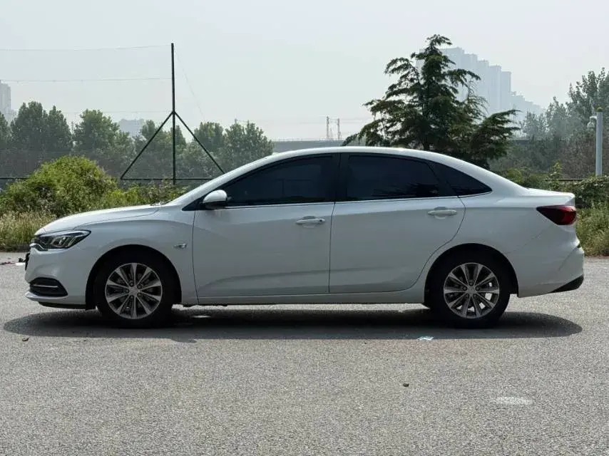 2022 CHEVROLET MONZA thumbnail 3