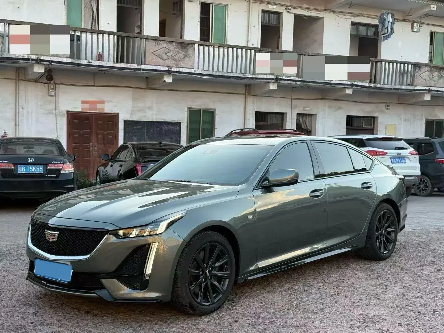 2023 CADILLAC CT5 view 1