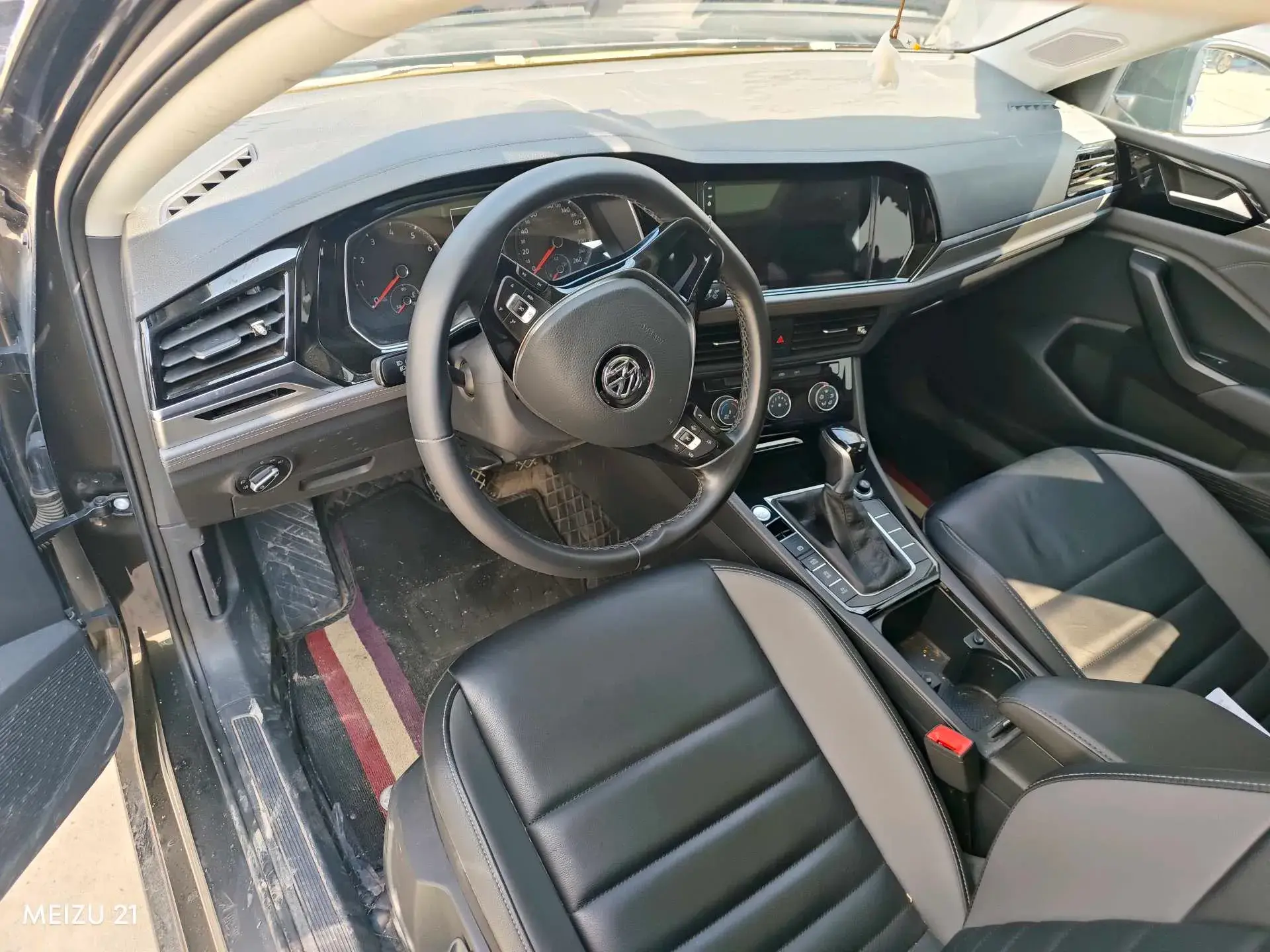 2020 VOLKSWAGEN SAGITAR thumbnail 3