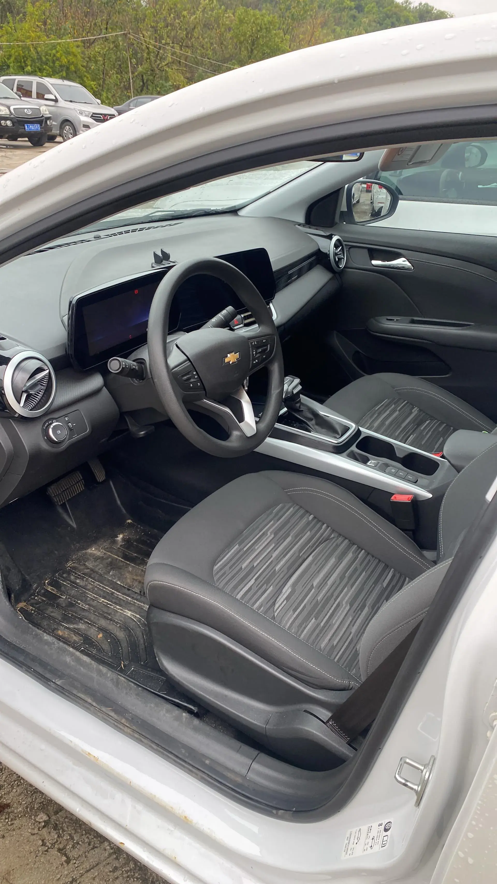 2024 CHEVROLET MONZA thumbnail 4