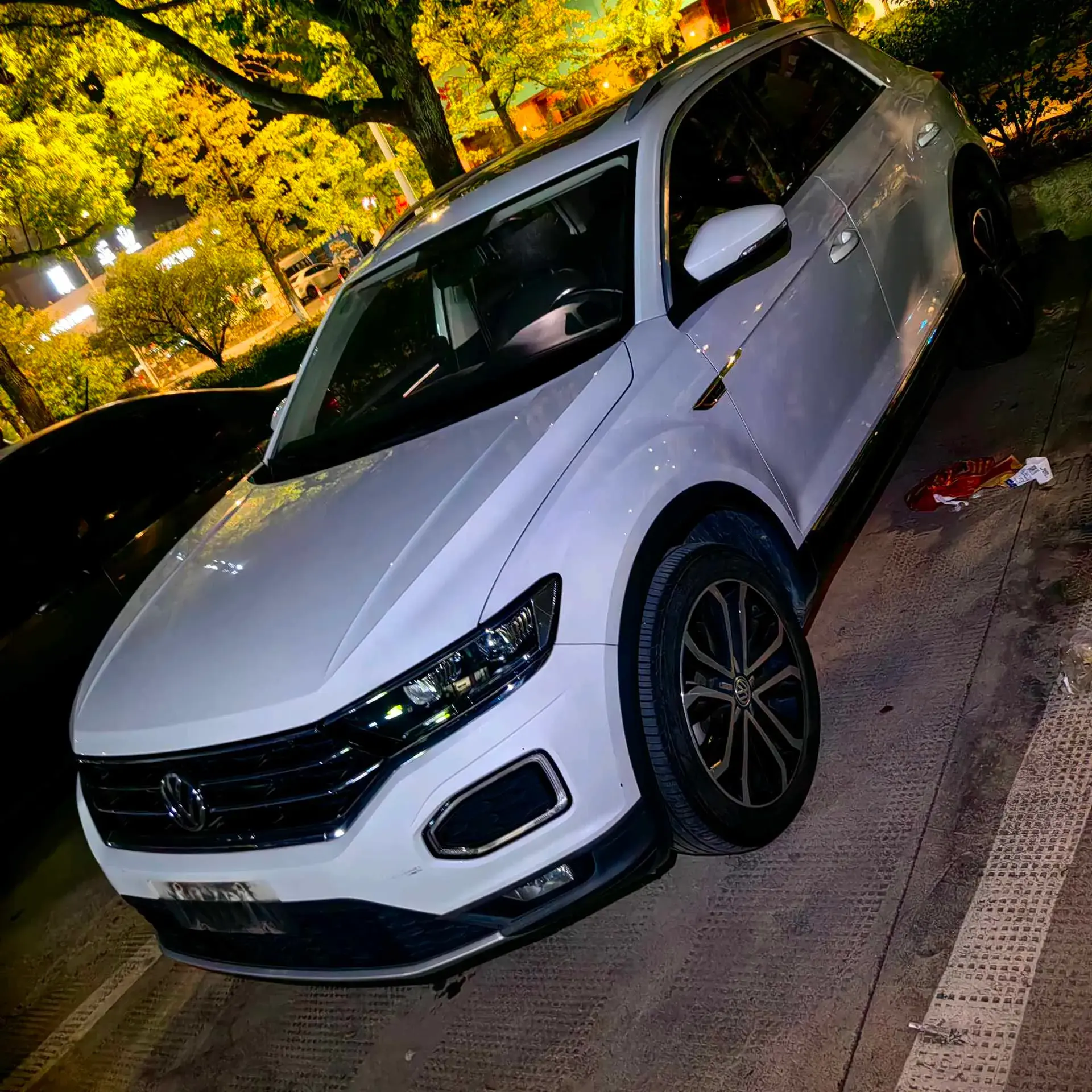 2020 VOLKSWAGEN T-ROC view 1