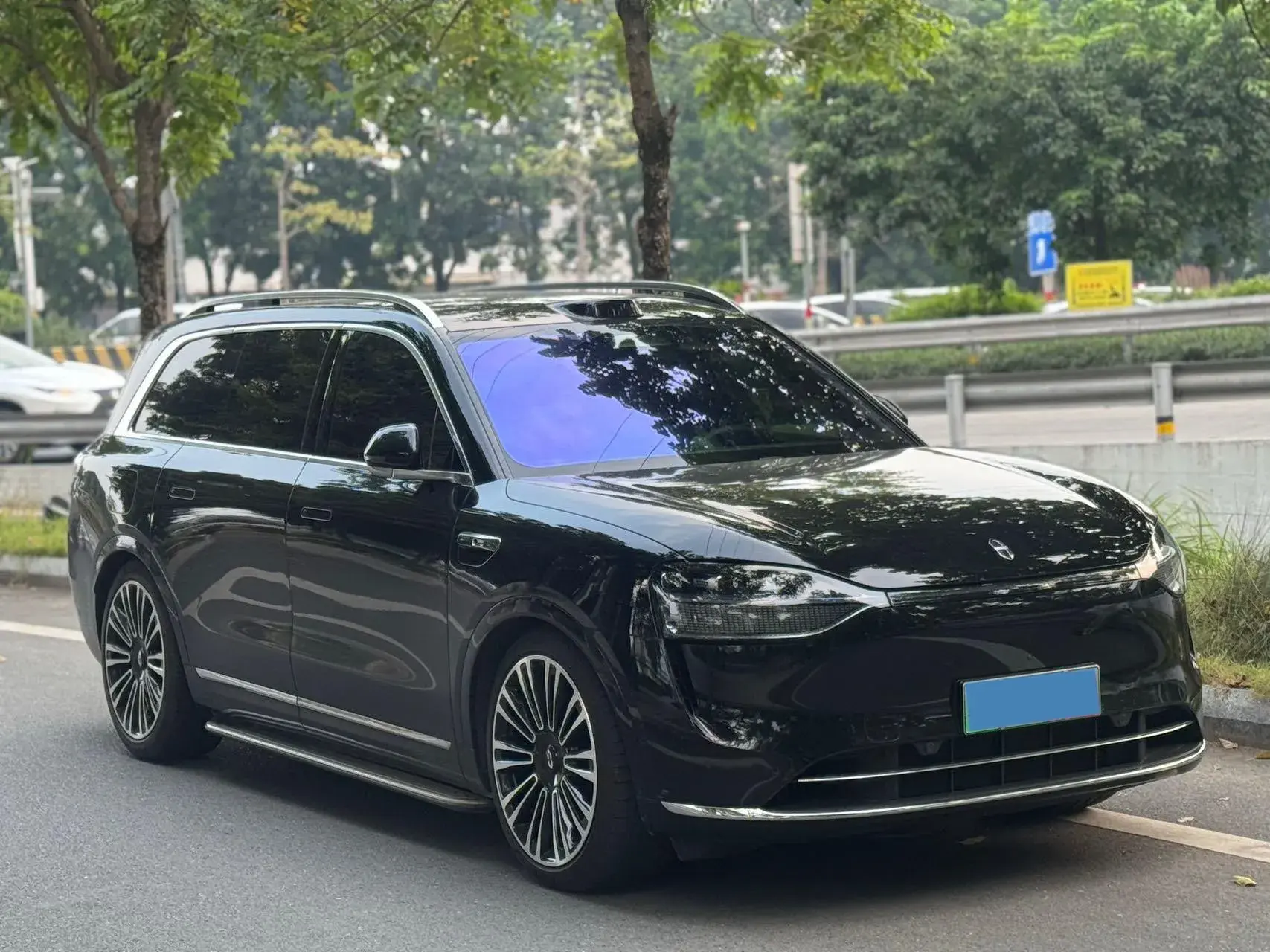 2024 AITO AITO thumbnail 3