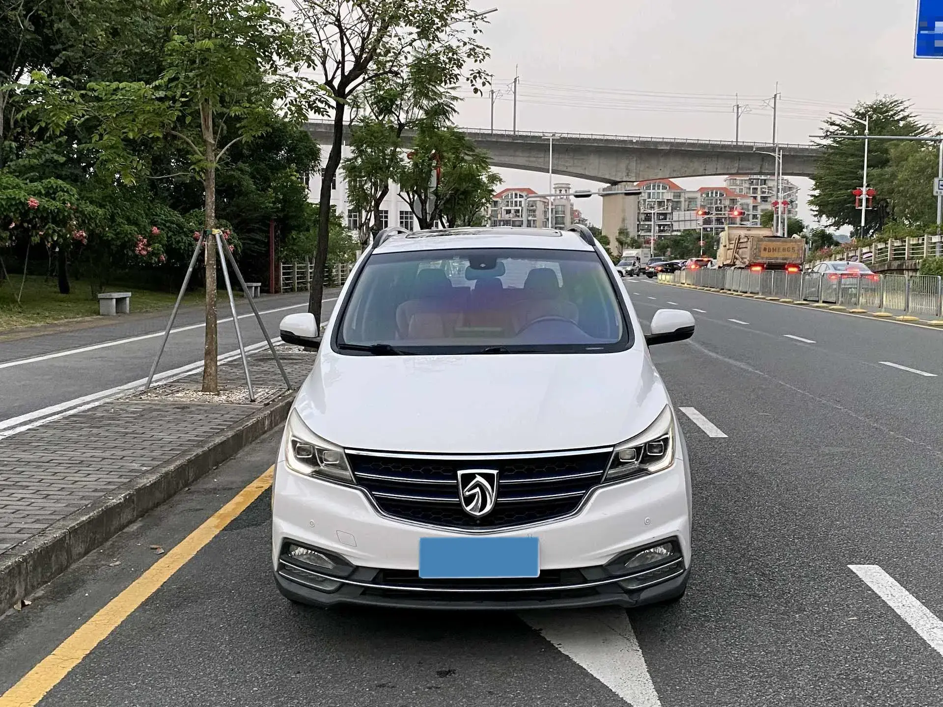 2017 BAOJUN 730 thumbnail 2