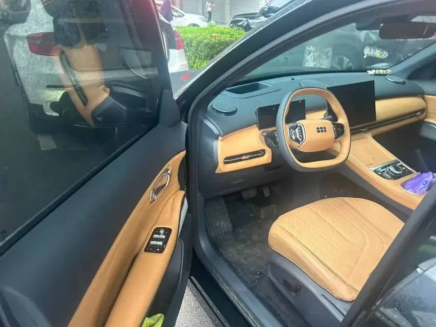 2025 GEELY GALAXY thumbnail 3