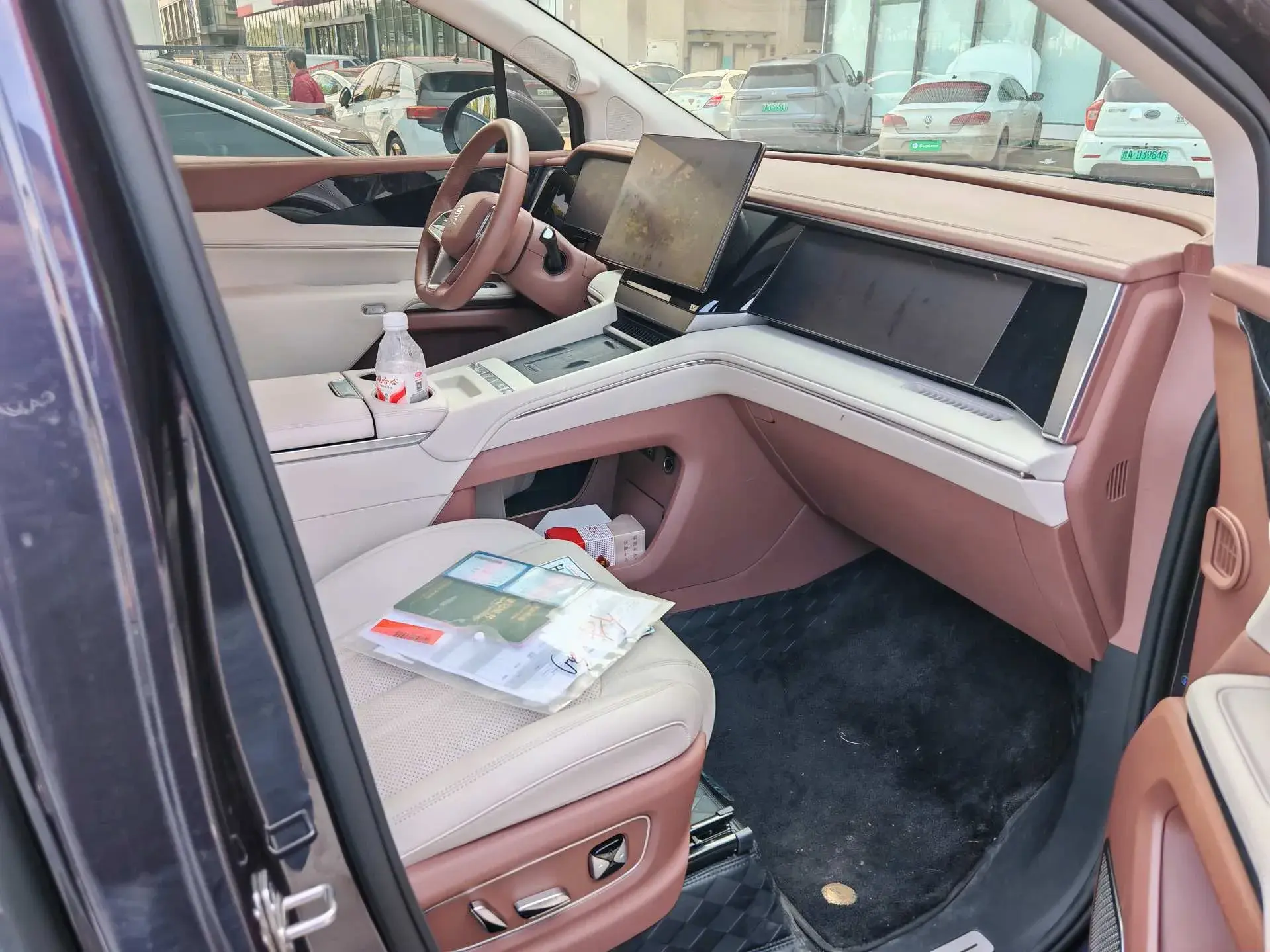 2025 BYD XIA thumbnail 4