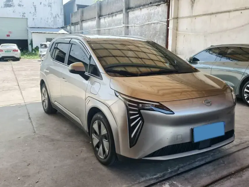 2024 AION Y thumbnail 3